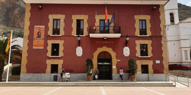 El Ayuntamiento de Redován aprueba las bases de las ayudas Paréntesis para autónomos y microempresas