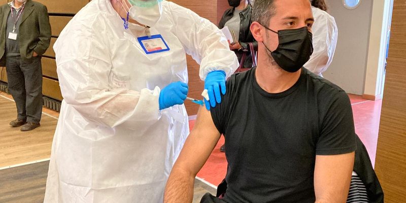 Los vacunados recibirán un justificante vacunal