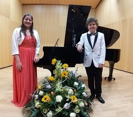 Los jóvenes pianistas oriolanos Carlos y Cristina Aracil triunfan en Viena