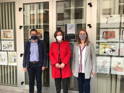 Bigastro expone 'Un libro te hace libre' en el Día Internacional del Libro