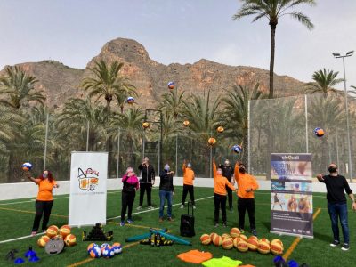 Clequali entrega material deportivo a la concejalía de Deportes