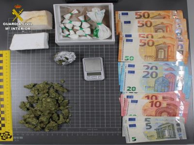 La Guardia Civil detiene a 5 miembros de una organización criminal dedicada al cultivo y venta de droga en Orihuela Costa