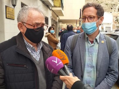 El eurodiputado Domènec muestra su compromiso con los regantes de la Vega Baja