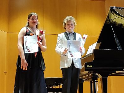 Los hermanos Aracil logran otros primeros premios de piano en Bosnia