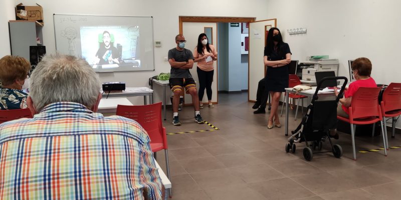 Reabren los talleres del Centro de Mayores en Orihuela