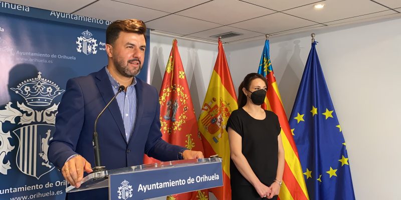 Orihuela aprueba la renovación del convenio para mantener los consultorios médicos
