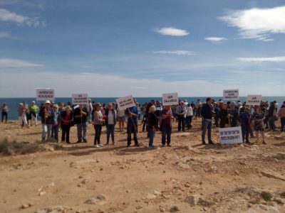 Presentan una PNL en Las Cortes para evitar la urbanización en Cala Mosca