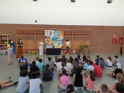 Alumnos del CEIP Miguel Hernández diseñan un folleto turístico de Orihuela