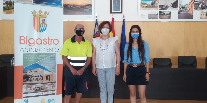 Bigastro contrata a dos desempleados para tareas de mantenimiento