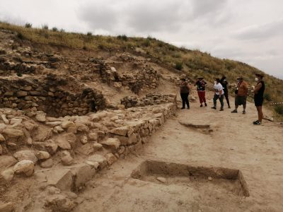Éxito de la jornada de puertas abiertas en el Yacimiento de Los Saladades en Orihuela