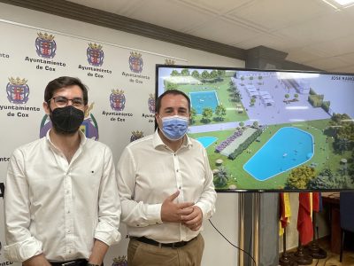 Cox presenta un proyecto para rehabilitar la piscina municipal