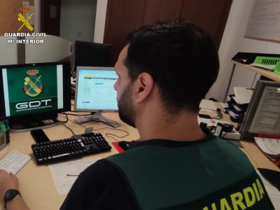 La Guardia Civil desarticula en Torrevieja una organización dedicada a la estafa mediante tarjetas de crédito