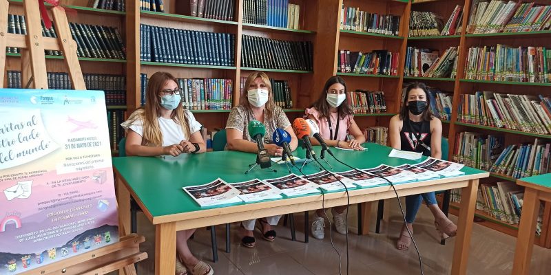 La Mancomunidad Bajo Segura edita el libro 'Cartas al otro lado del mundo'