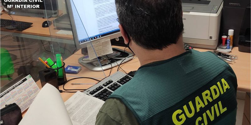 Desarticulan un grupo criminal que estafaba a agricultores en la comarca