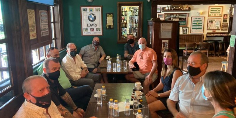 Hosteleros de Orihuela Costa expresan su preocupación por el sector