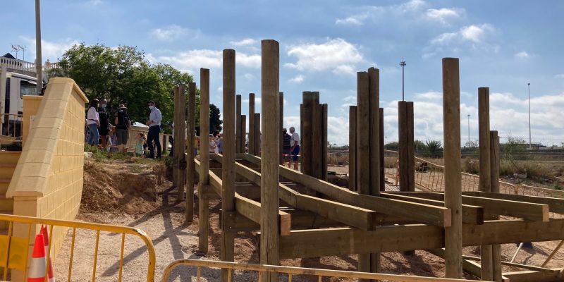 La urbanización Doña Inés contará en breve con una nueva pasarela