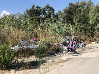 El PSOE de Orihuela denuncia "el pasotismo" ante un vertedero en Hurchillo