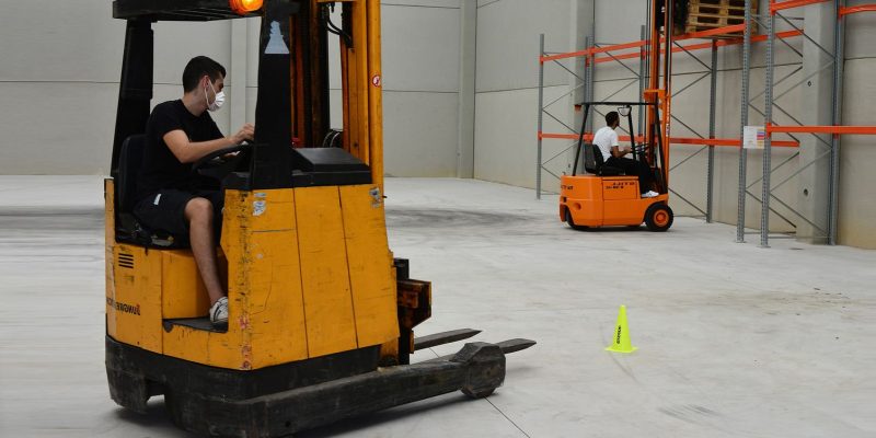 Forman a 30 desempleados de la Vega Baja como auxiliares de almacén