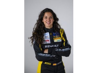 Orihuela Costa acoge el sábado el programa 'Pilotar sin Barreras' con Lydia Sempere