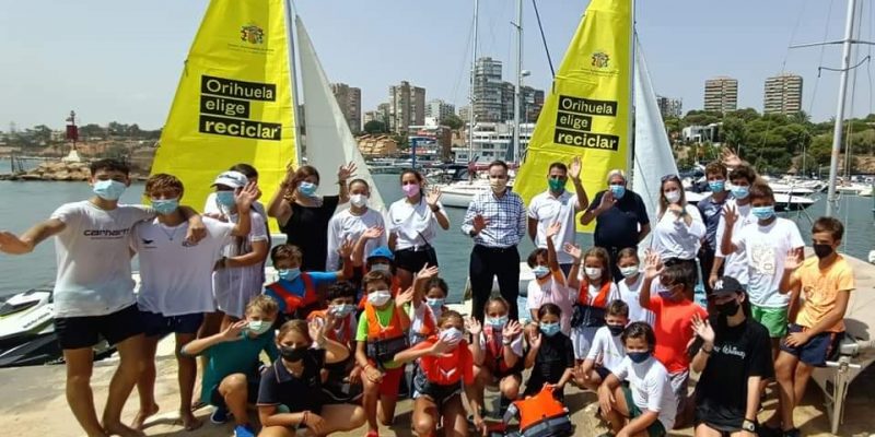 El Club Naútico Campoamor se suma a la campaña 'Orihuela Elige Reciclar'