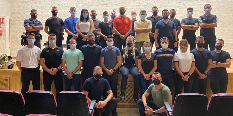 San Isidro concluye con éxito el II Curso de Descargador Eléctrico de Control para policías locales