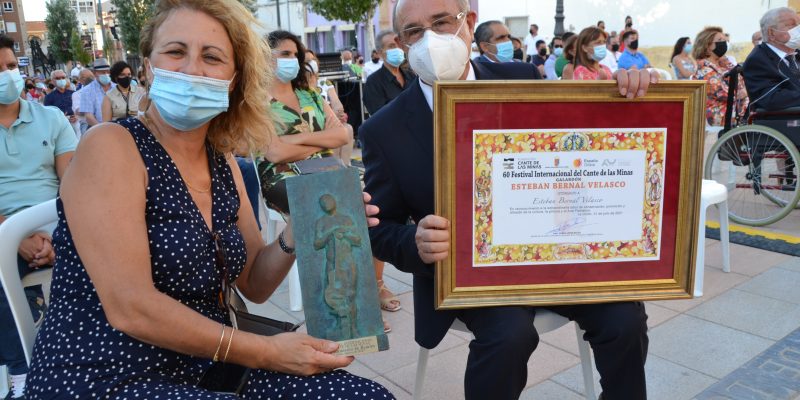 El Festival del Cante de las Minas de la Unión premia al Ayuntamiento de Rojales