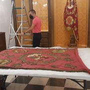 traslado de la Enseña del Oriol por las obras en el Ayuntamiento de Orihuela