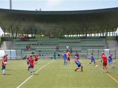 Torrevieja destina 73.000 euros en becas a deportistas locales