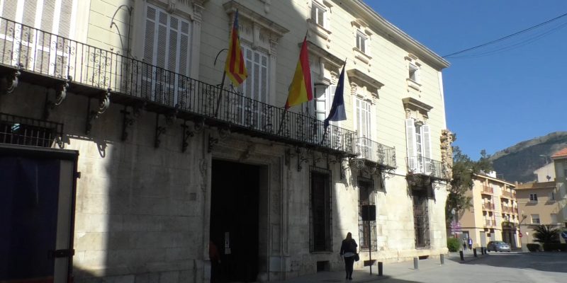 y un plan de actuaciones que mejoren la gestión municipal