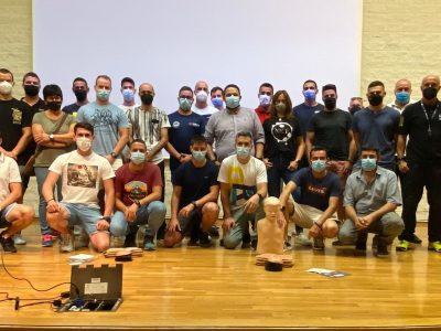 Un treintena de policías locales reciben en San Isidro el Curso de primeros auxilios y medios defensivos