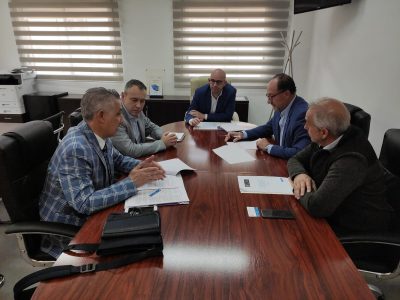 Orihuela firma un convenio para fomentar la modernización del área industrial
