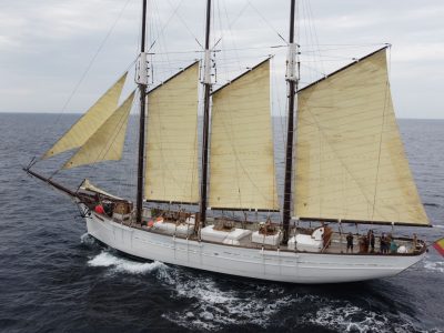 El velero Pascual Flores regresa a España tras su gira por Europa