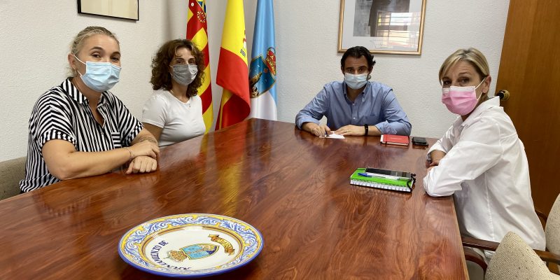 Torrevieja se solidariza con los trabajadores del Hospital Universitario