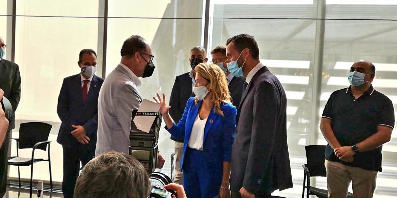 El alcalde de Orihuela asiste a la presentación del Plan de Recuperación del Gobierno