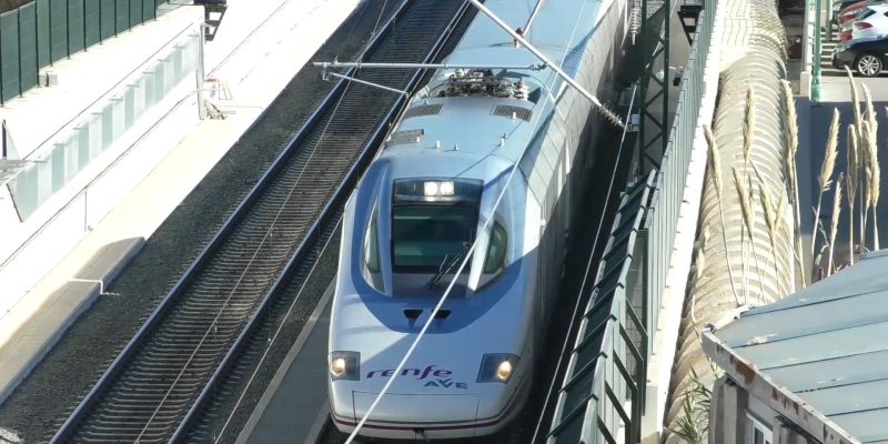 Orihuela solicita a ADIF el incremento de frecuencias del AVE