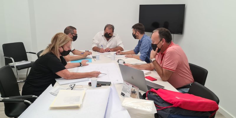 Orihuela aborda las inversiones previstas para la red de saneamiento