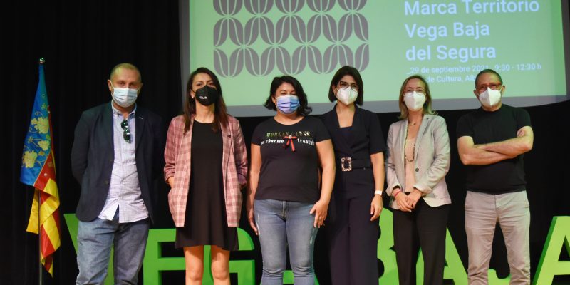 Exponen el potencial económico de la comarca en una jornada celebrada en Albatera