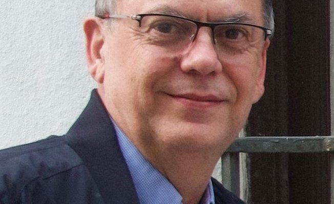 Juan Ramón Torregrosa recitará en el ciclo 'Encuentros con la Poesía' de Orihuela