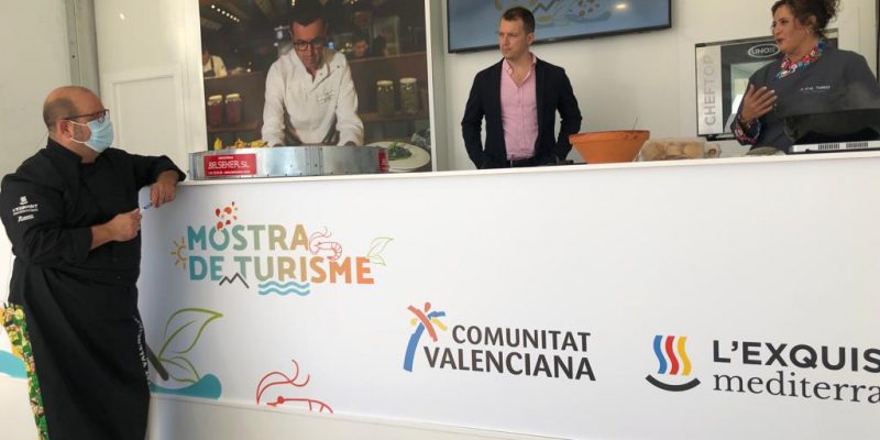 Éxito de la costra callosina en 'Mostra de Turisme' de la Comunidad Valenciana