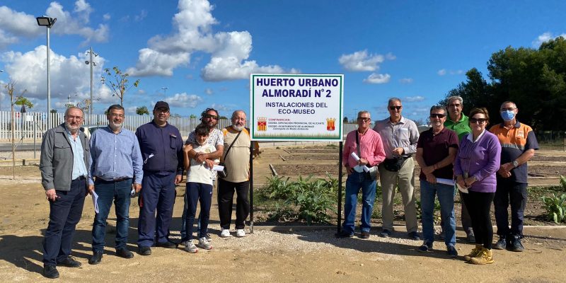 Almoradí entrega las llaves de sus 6 nuevos huertos urbanos