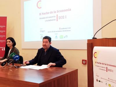 Cámara Orihuela reconoce la labor de seis comercios e industrias
