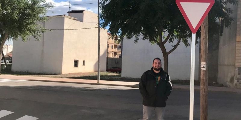 El Ayuntamiento de Albatera renueva su señalización vial