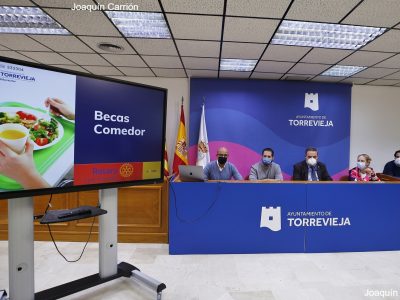 Torrevieja pone en marcha las becas comedor para alumnos sin acceso a las de Conselleria