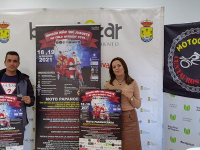 Benejúzar recibirá la moto papanoelada con juguetes para los niños