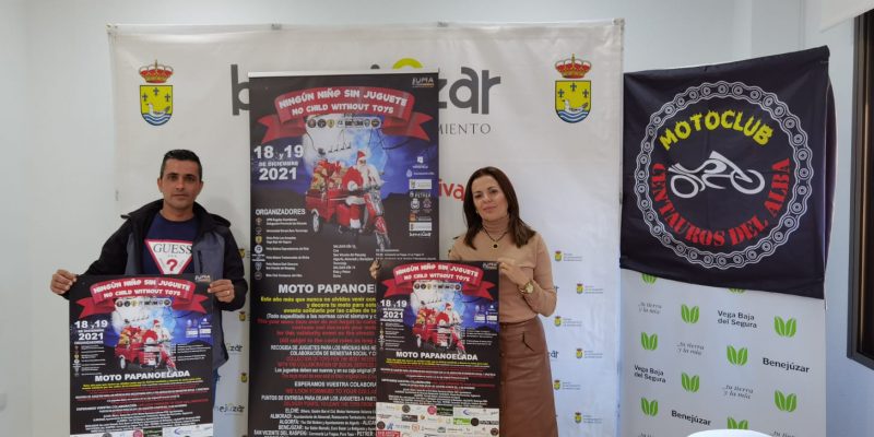 Benejúzar recibirá la moto papanoelada con juguetes para los niños