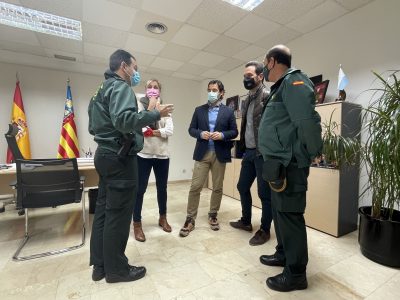 Torrevieja reconoce a la Guarda Civil su trabajo en el mundial de balonmano femenino