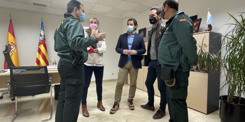 Torrevieja reconoce a la Guarda Civil su trabajo en el mundial de balonmano femenino