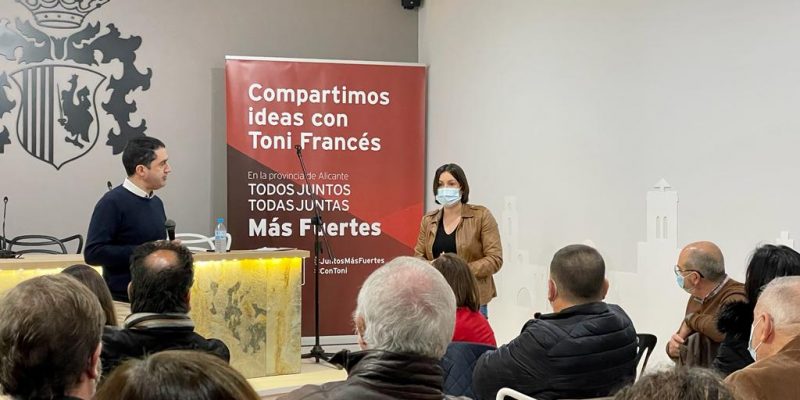 Toni Francés defiende en Orihuela el papel de la Vega Baja en la provincia