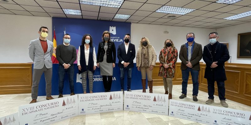 Torrevieja entrega los premios del XVII Concurso de Escaparatismo Navideño