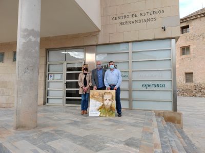 El artistas castellonense Jaume Marzal dona una obra inspirada en Miguel Hernández